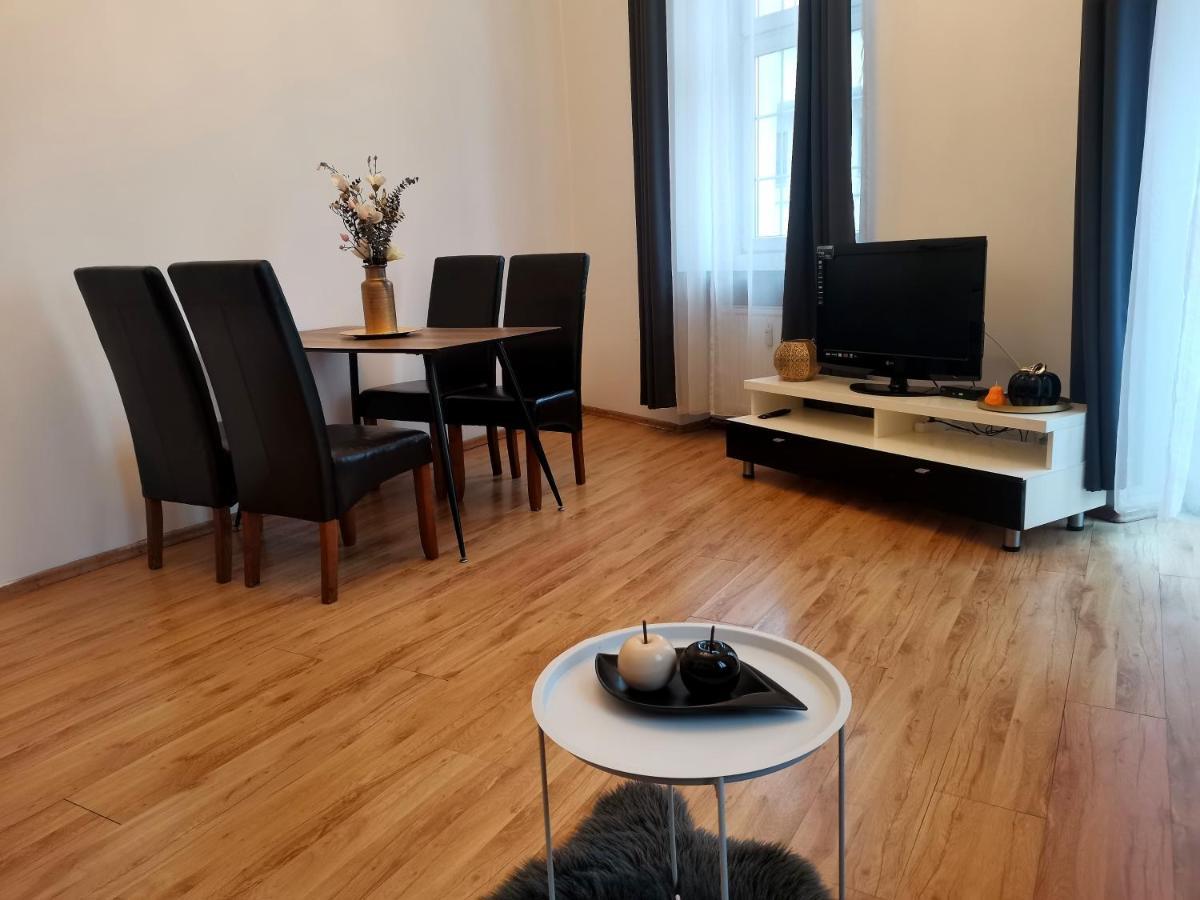 Apartament Na Rynku W Gnieznie Gniezno Buitenkant foto