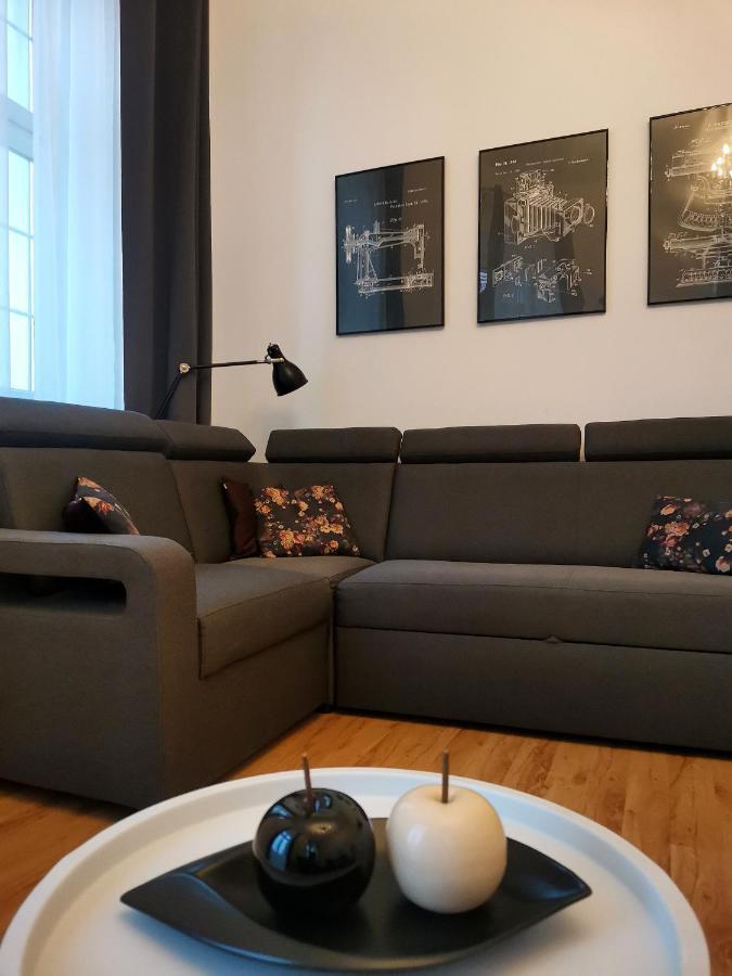 Apartament Na Rynku W Gnieznie Gniezno Buitenkant foto